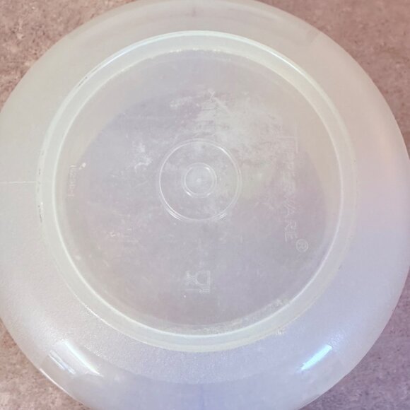 Vintage Tupperware Mix-N-Stir Measuring Bowl 8 Cup Measure Mix Store Ingredients - Picture 13 of 13